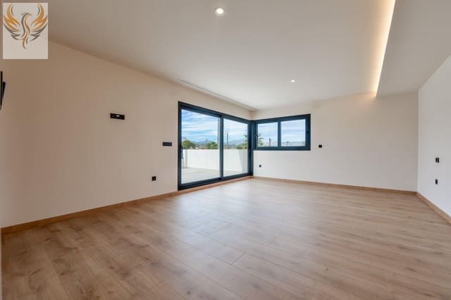 Chalet de 4 habitaciones en Albir, Alfaz del Pi / L'Alfàs del Pi en venta - 1.250.000 € (Ref: 8373073)