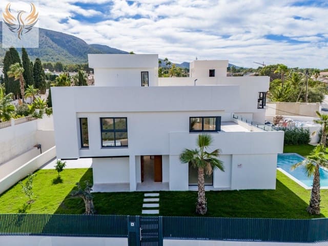 Chalet de 4 habitaciones en Albir, Alfaz del Pi / L'Alfàs del Pi en venta - 1.250.000 € (Ref: 8373073)