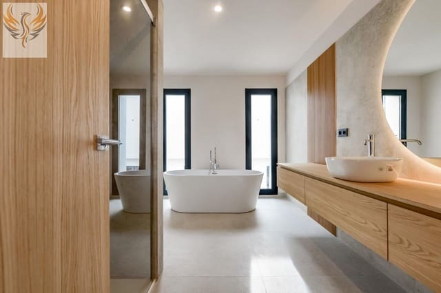 Chalet de 4 habitaciones en Albir, Alfaz del Pi / L'Alfàs del Pi en venta - 1.250.000 € (Ref: 8373073)