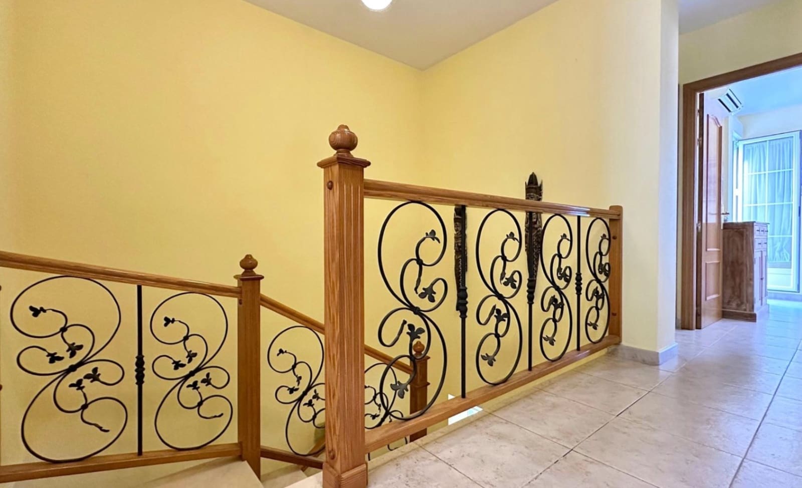 5 soveværelse Rækkehus til salg i Albir med swimmingpool garage - € 450.000 (Ref: 8398069)