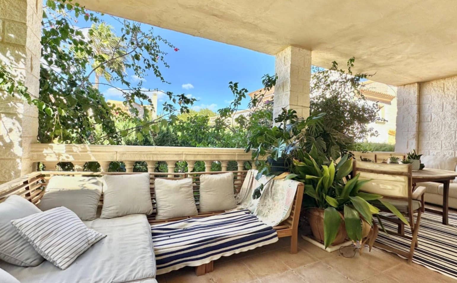 5 soveværelse Rækkehus til salg i Albir med swimmingpool garage - € 450.000 (Ref: 8398069)