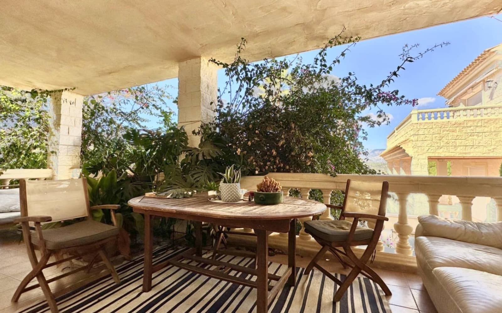 5 soveværelse Rækkehus til salg i Albir med swimmingpool garage - € 450.000 (Ref: 8398069)