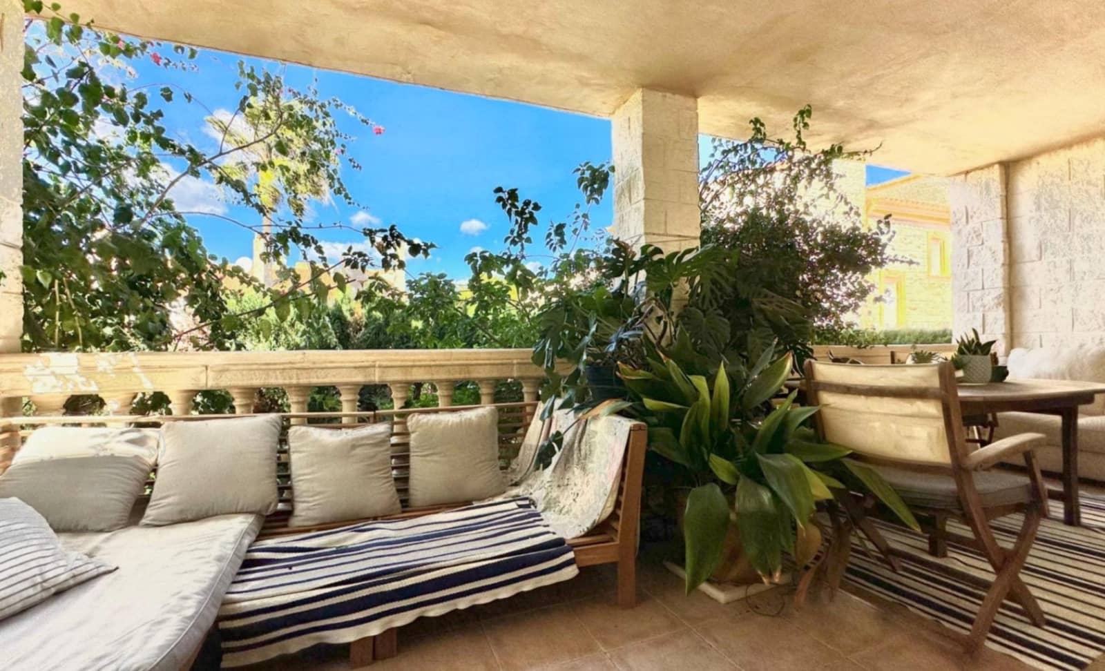 5 soveværelse Rækkehus til salg i Albir med swimmingpool garage - € 450.000 (Ref: 8398069)