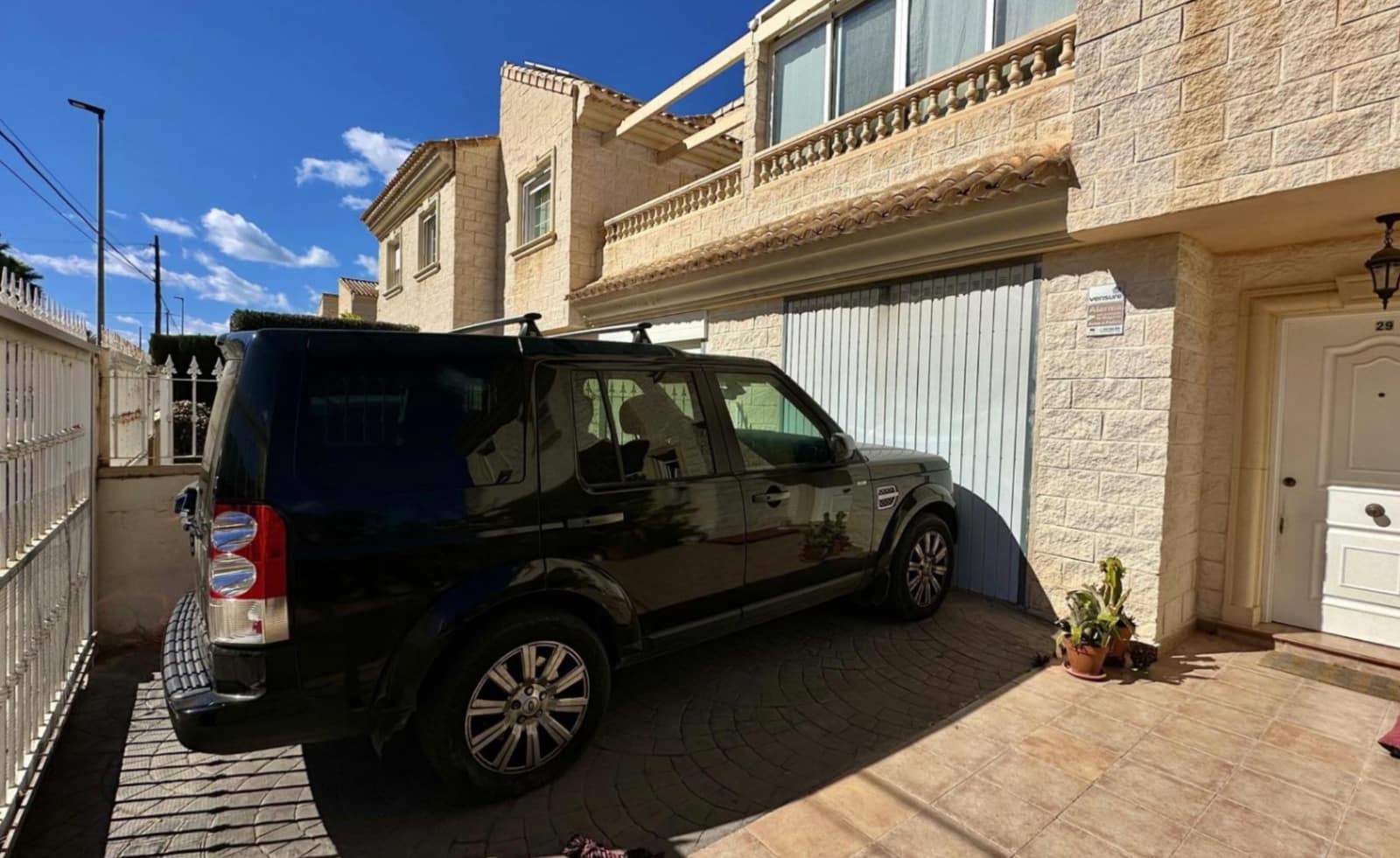 5 soveværelse Rækkehus til salg i Albir med swimmingpool garage - € 450.000 (Ref: 8398069)