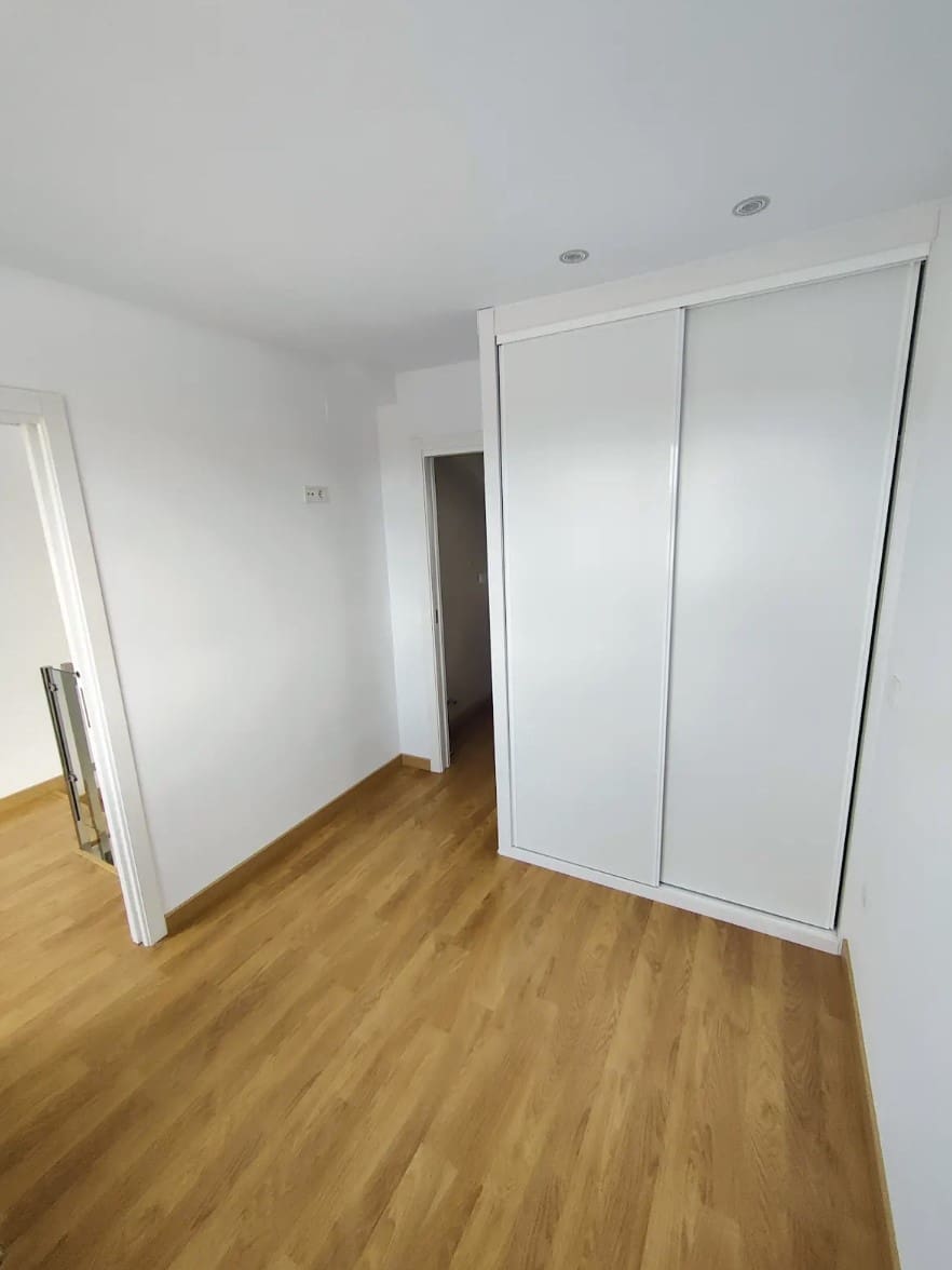 3 bedroom Villa for sale in Polop with pool garage - € 625,000 (Ref: 8511220)