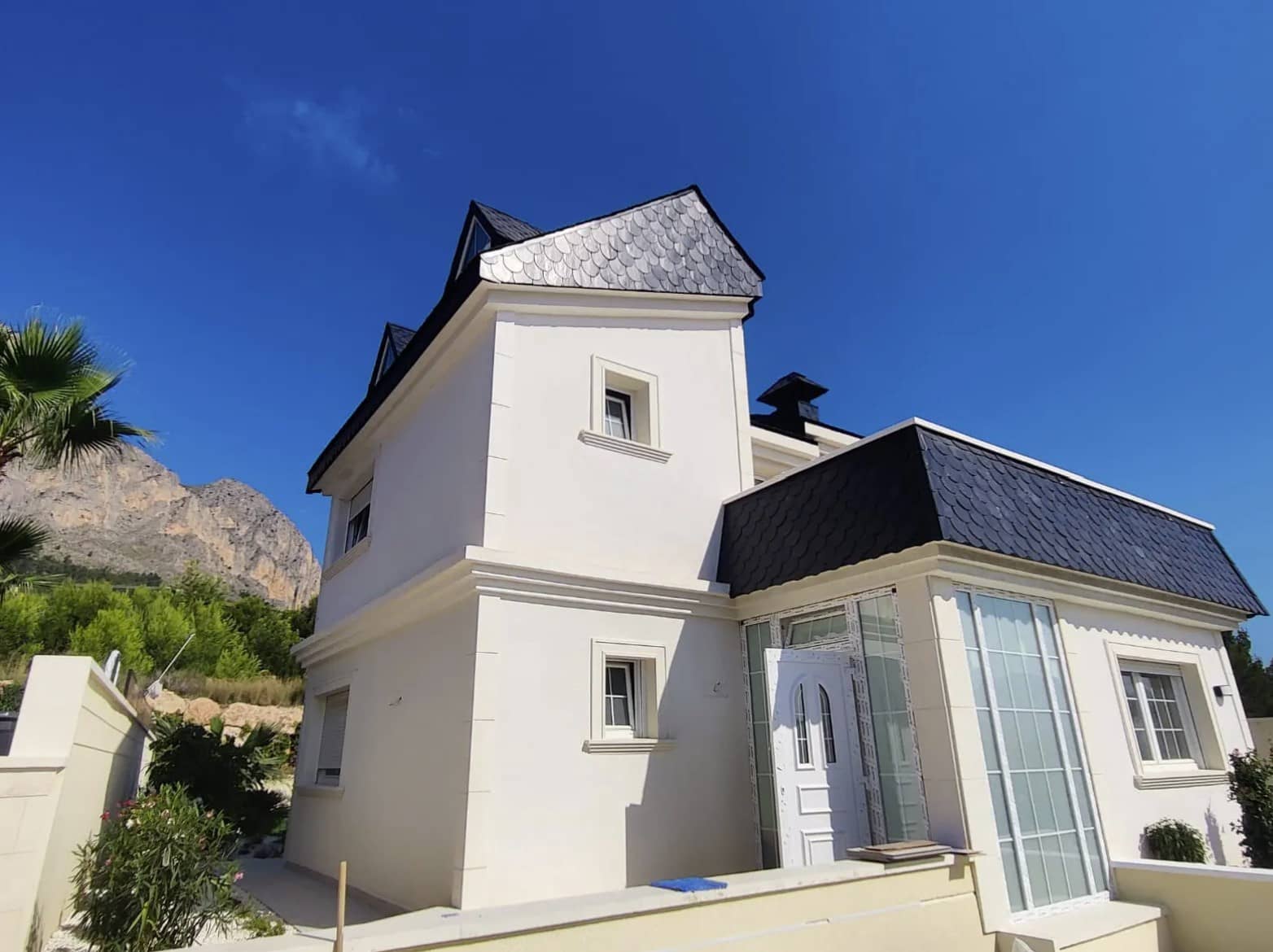 3 bedroom Villa for sale in Polop with pool garage - € 625,000 (Ref: 8511220)