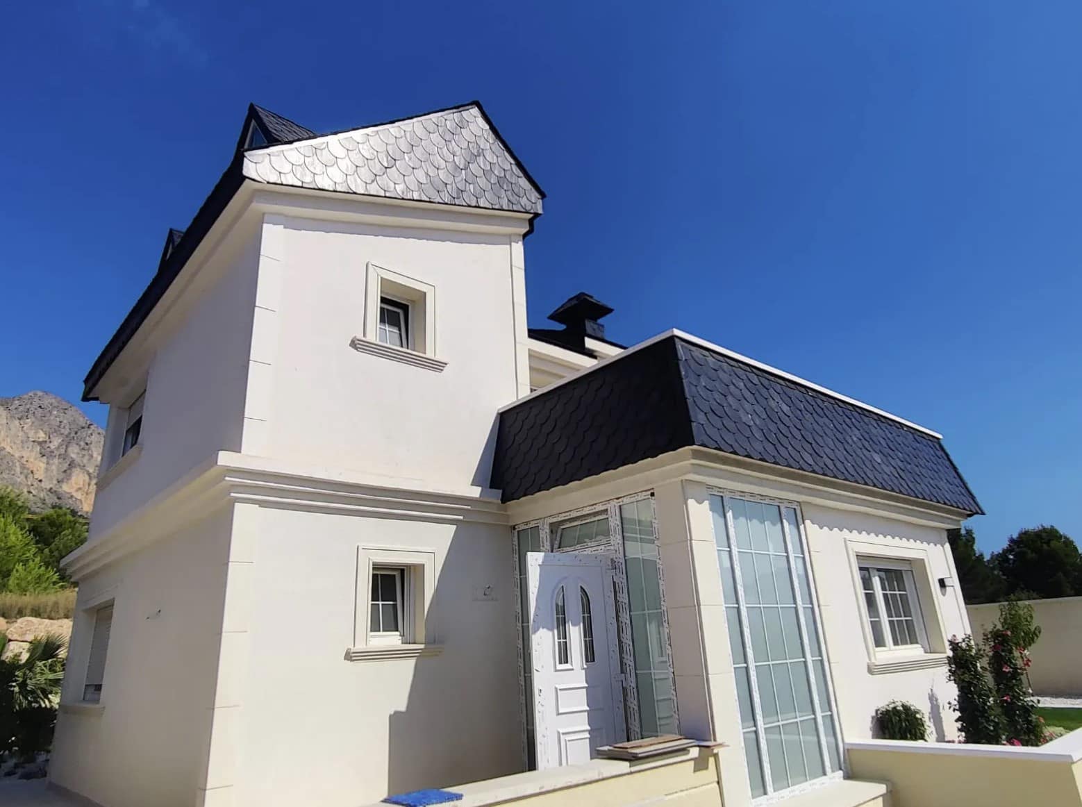 3 bedroom Villa for sale in Polop with pool garage - € 625,000 (Ref: 8511220)