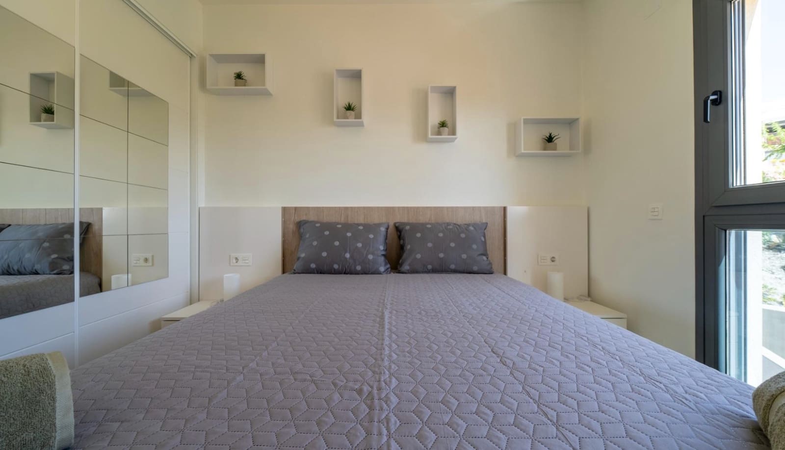 2 bedroom Apartment for rent in Finestrat with pool garage - € 1,500 (Ref: 8524711)