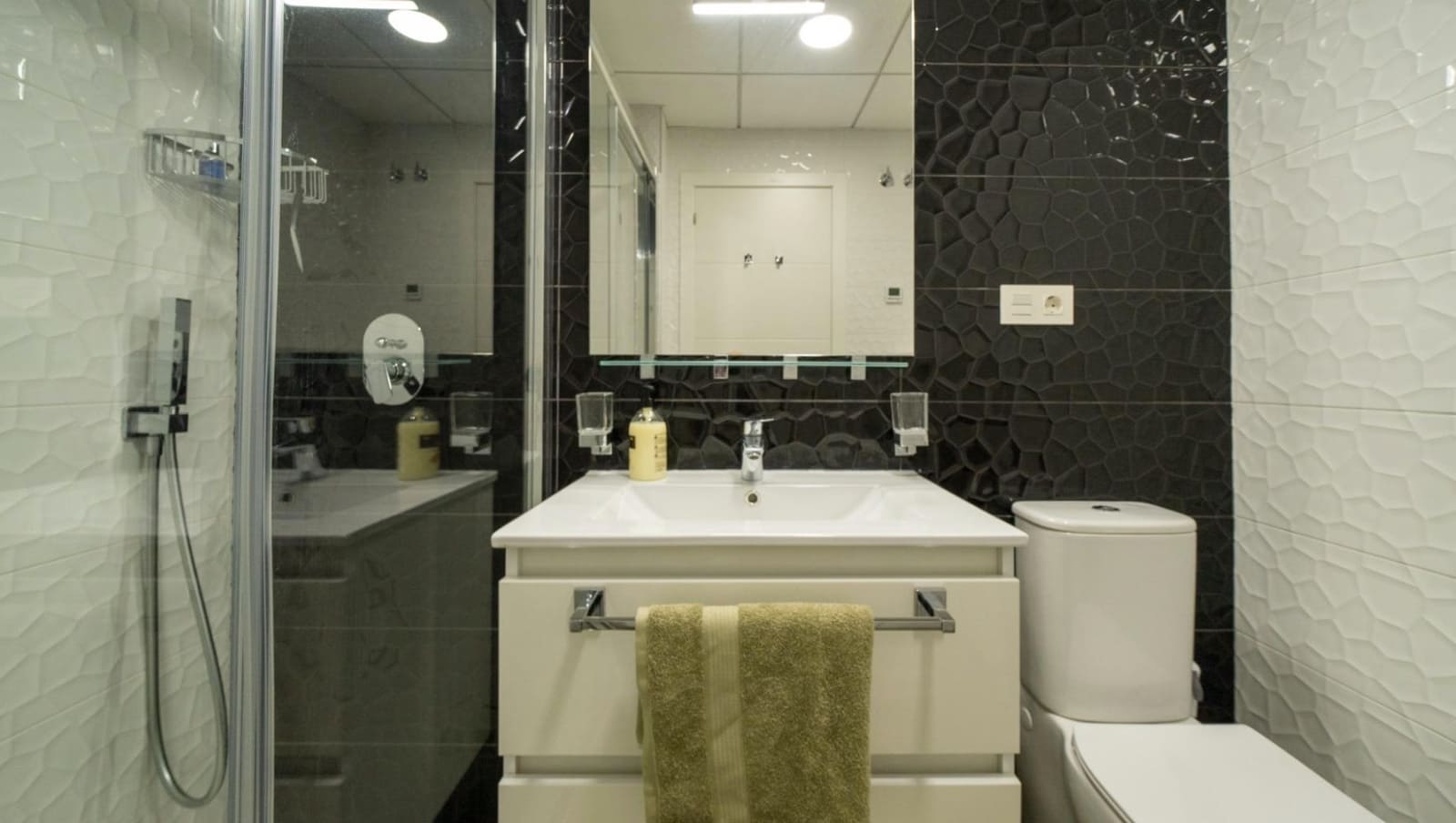 2 bedroom Apartment for rent in Finestrat with pool garage - € 1,500 (Ref: 8524711)