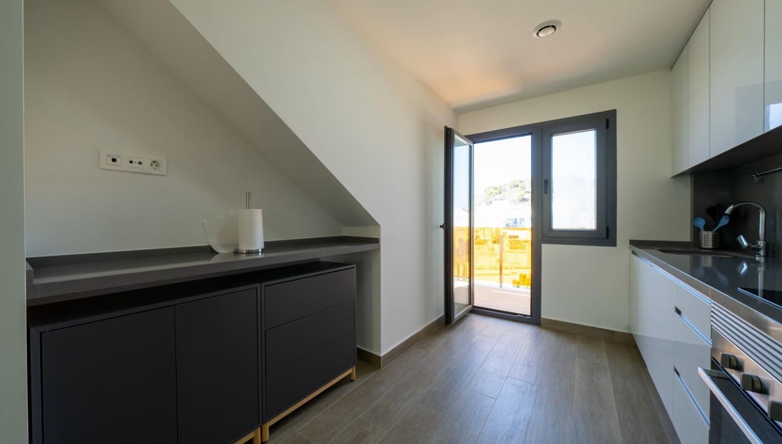 2 bedroom Apartment for rent in Finestrat with pool garage - € 1,500 (Ref: 8524711)