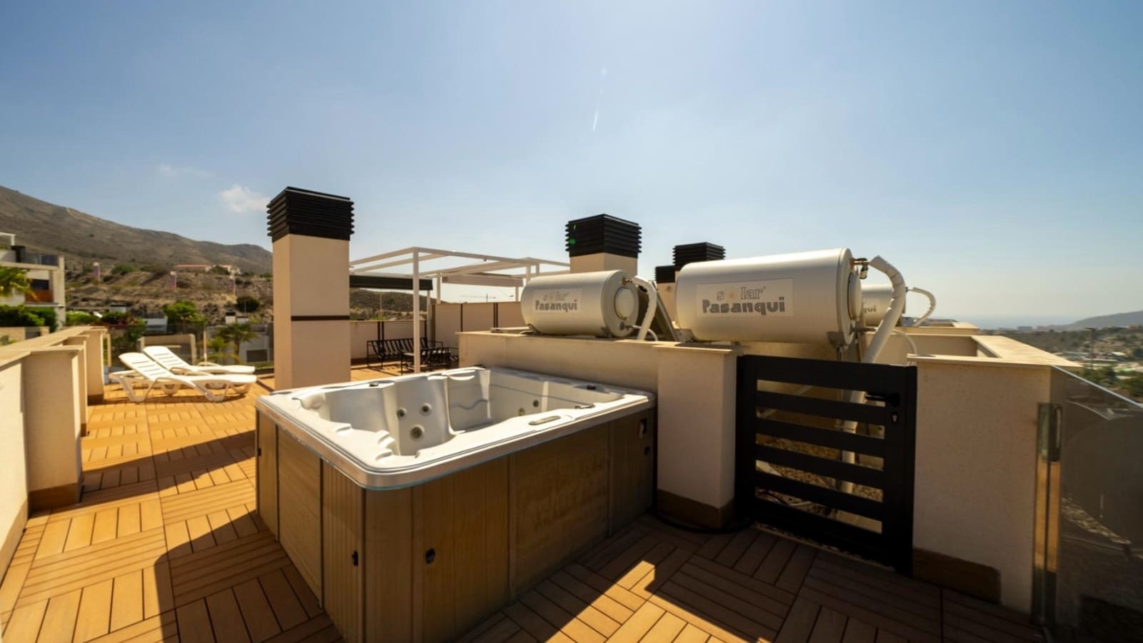 2 bedroom Apartment for rent in Finestrat with pool garage - € 1,500 (Ref: 8524711)