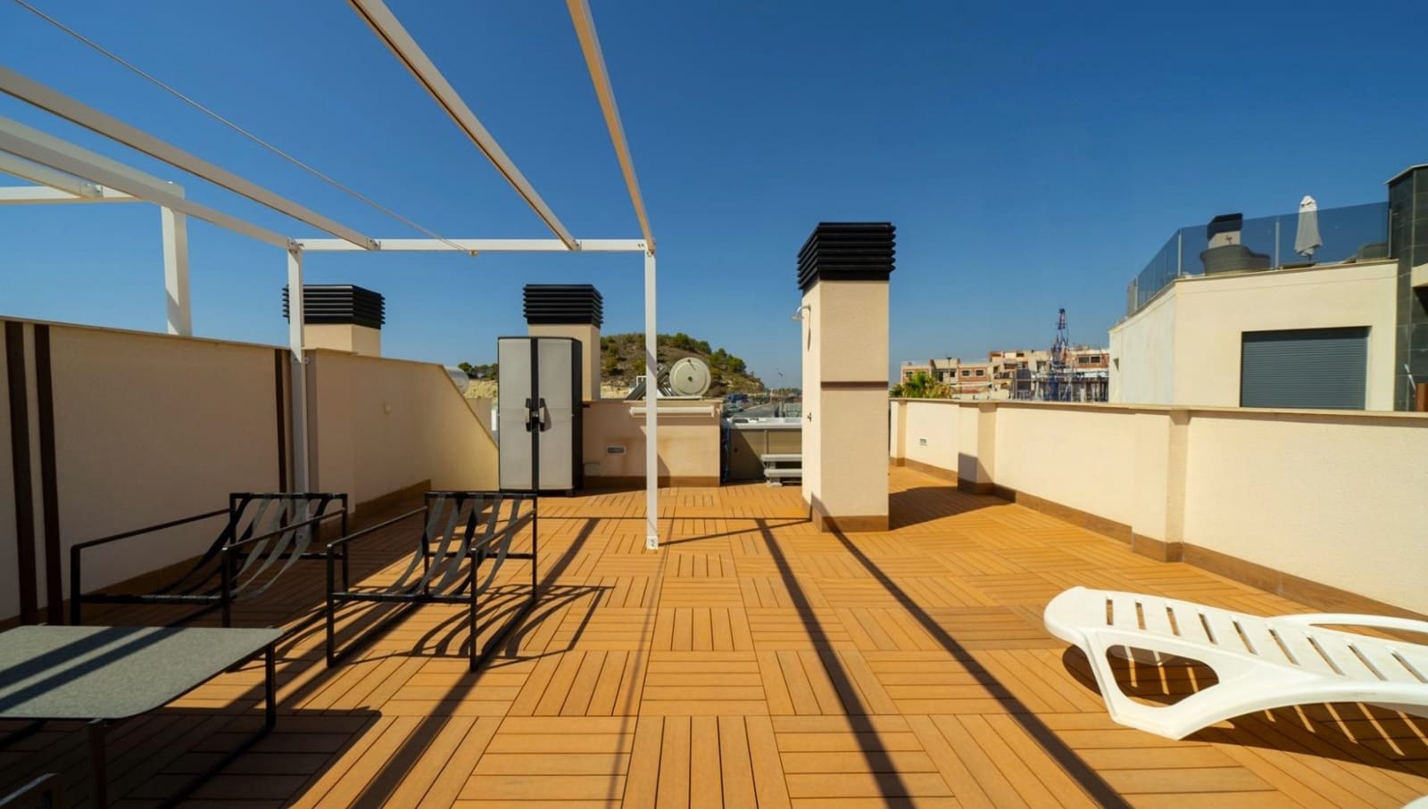 2 bedroom Apartment for rent in Finestrat with pool garage - € 1,500 (Ref: 8524711)