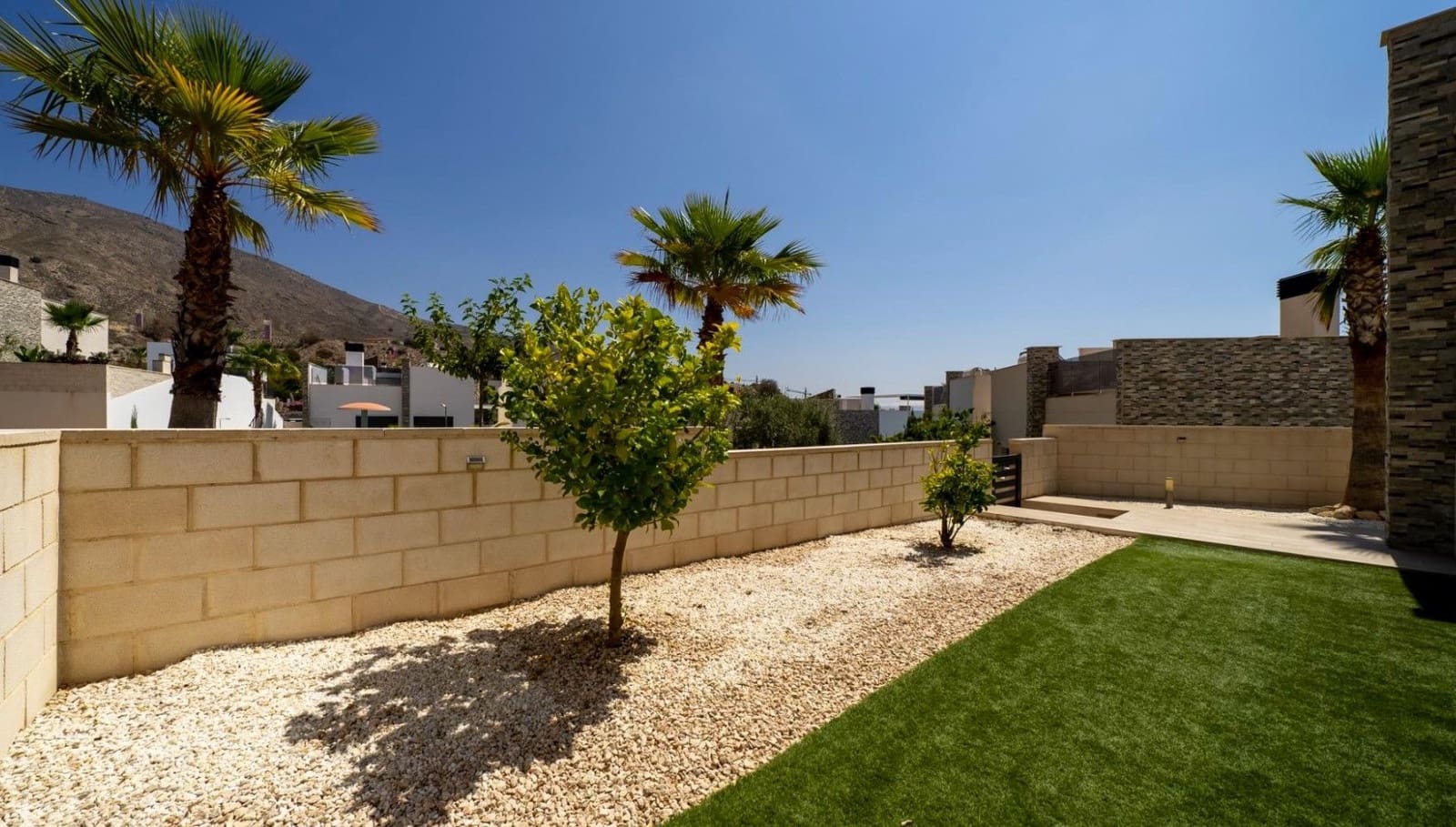 2 bedroom Apartment for rent in Finestrat with pool garage - € 1,500 (Ref: 8524711)