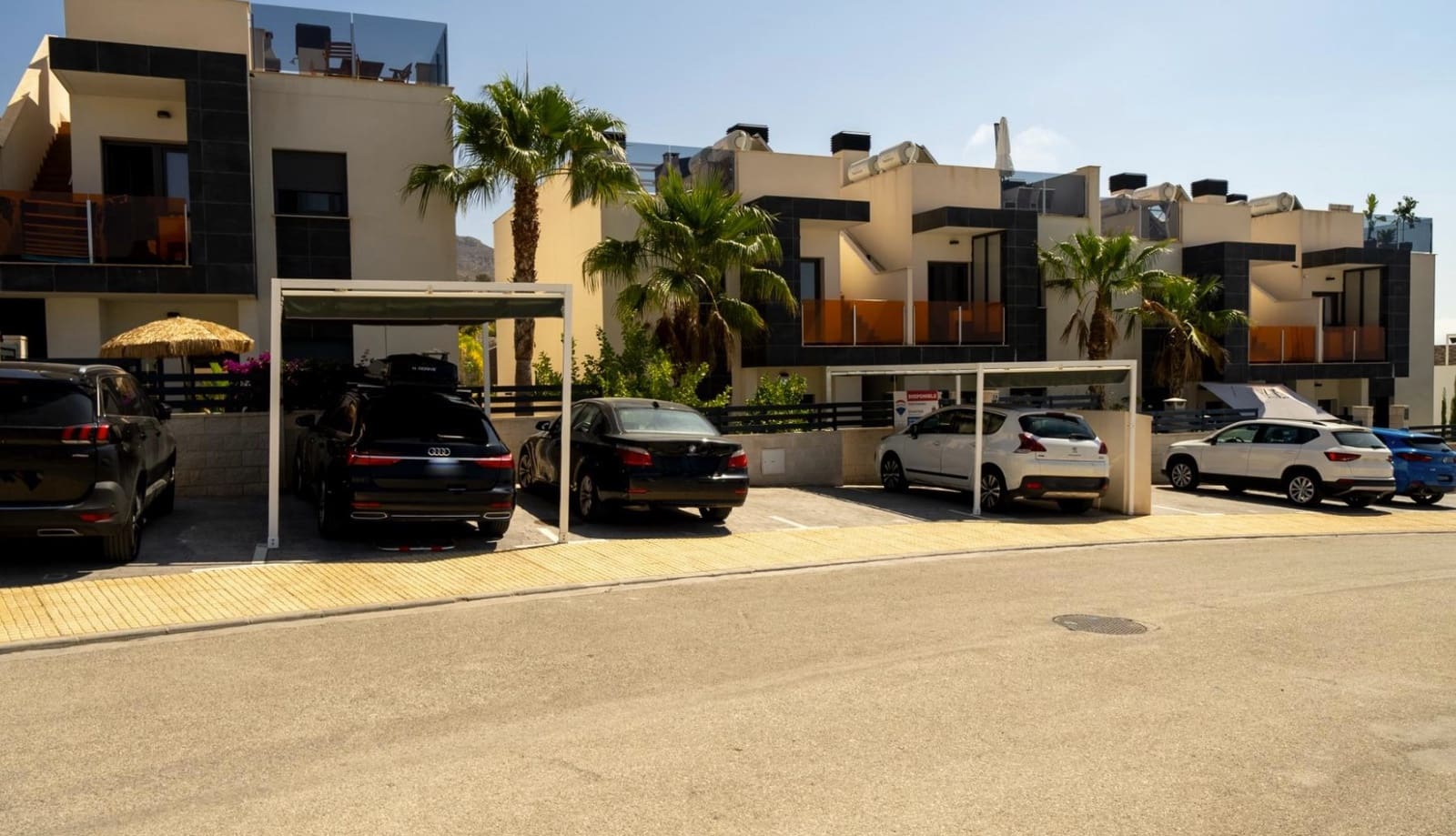 2 bedroom Apartment for rent in Finestrat with pool garage - € 1,500 (Ref: 8524711)