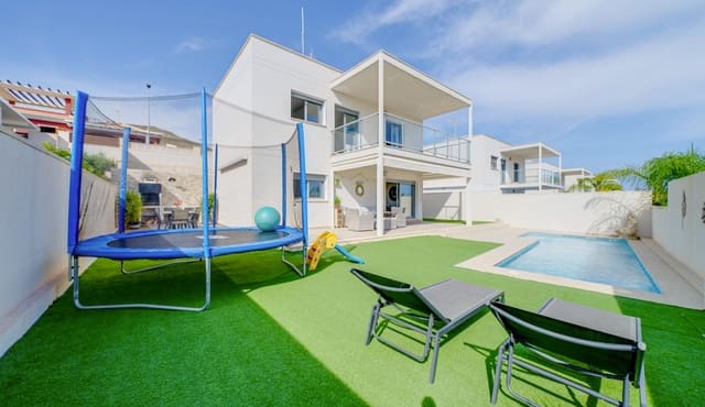 4 makuuhuone Huvila vuokrattavana paikassa Balcón de Finestrat - Terra Marina, Finestrat mukana uima-altaan - 2 800 € (Ref: 8651504)