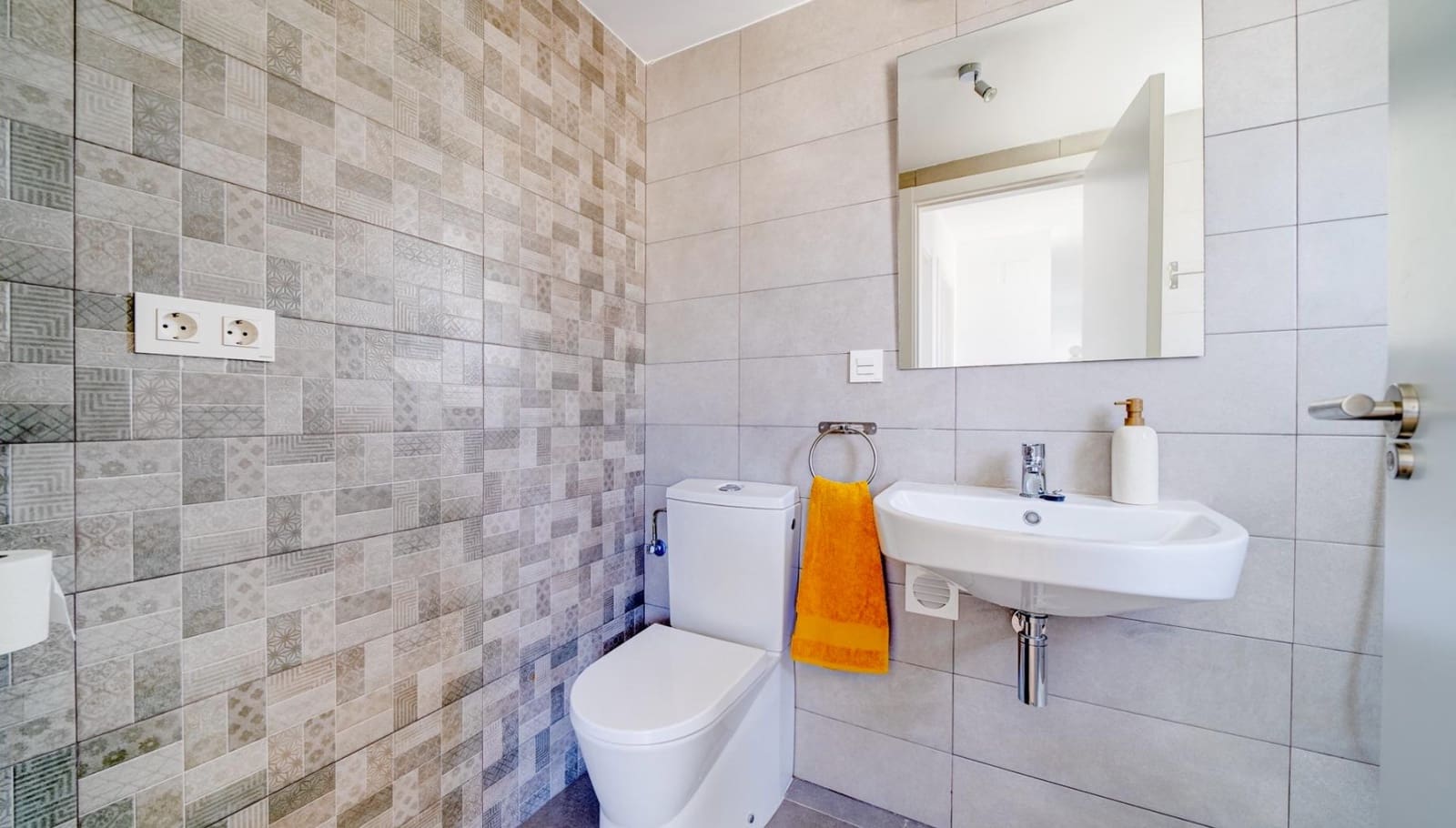 4 makuuhuone Huvila vuokrattavana paikassa Finestrat mukana uima-altaan - 2 800 € (Ref: 8651504)