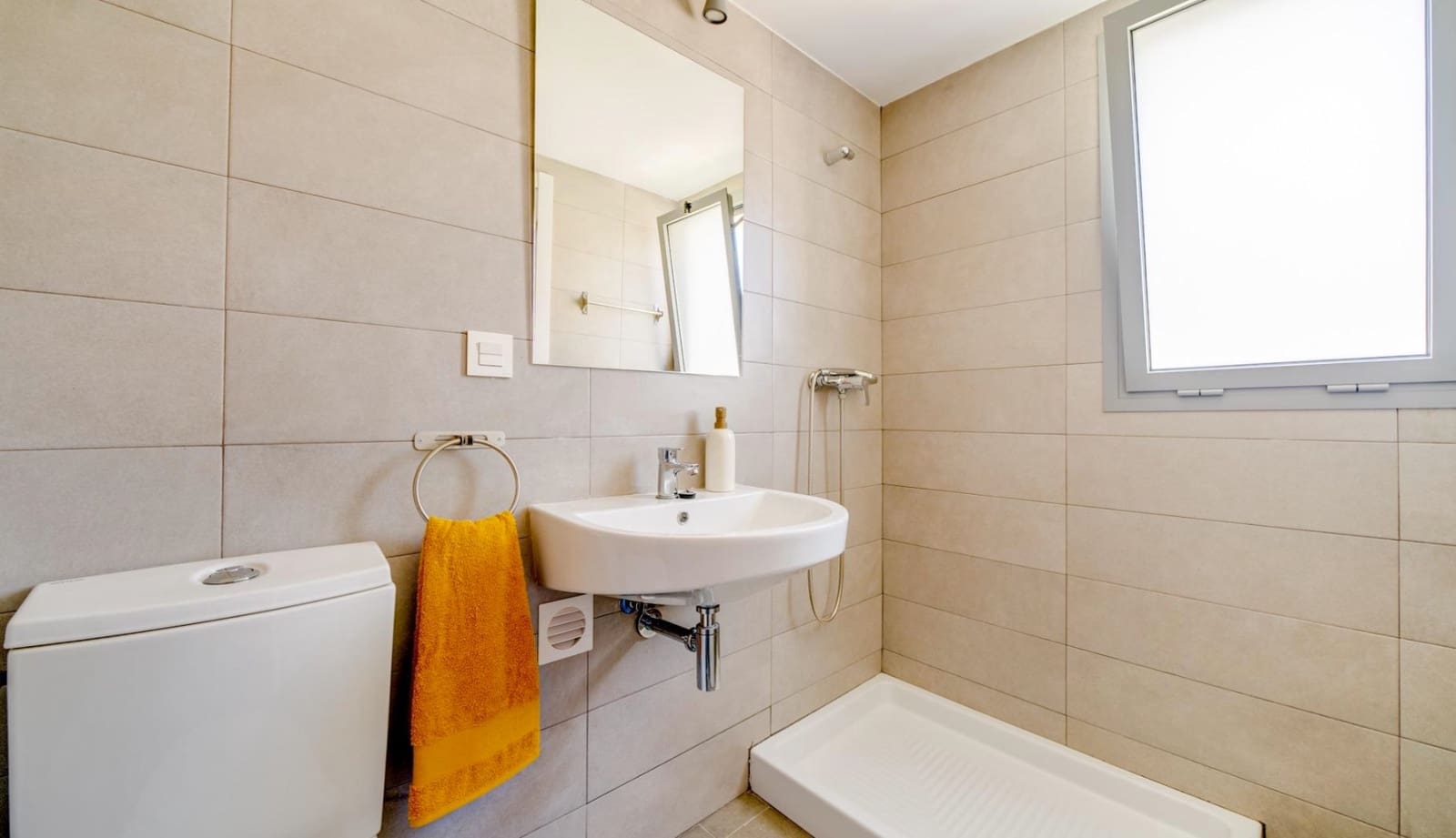 4 makuuhuone Huvila vuokrattavana paikassa Finestrat mukana uima-altaan - 2 800 € (Ref: 8651504)