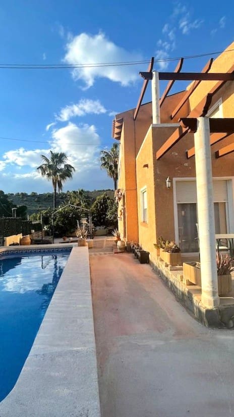 4 soverom Villa til salgs i La Nucia med svømmebasseng garasje - € 349 000 (Ref: 8788848)