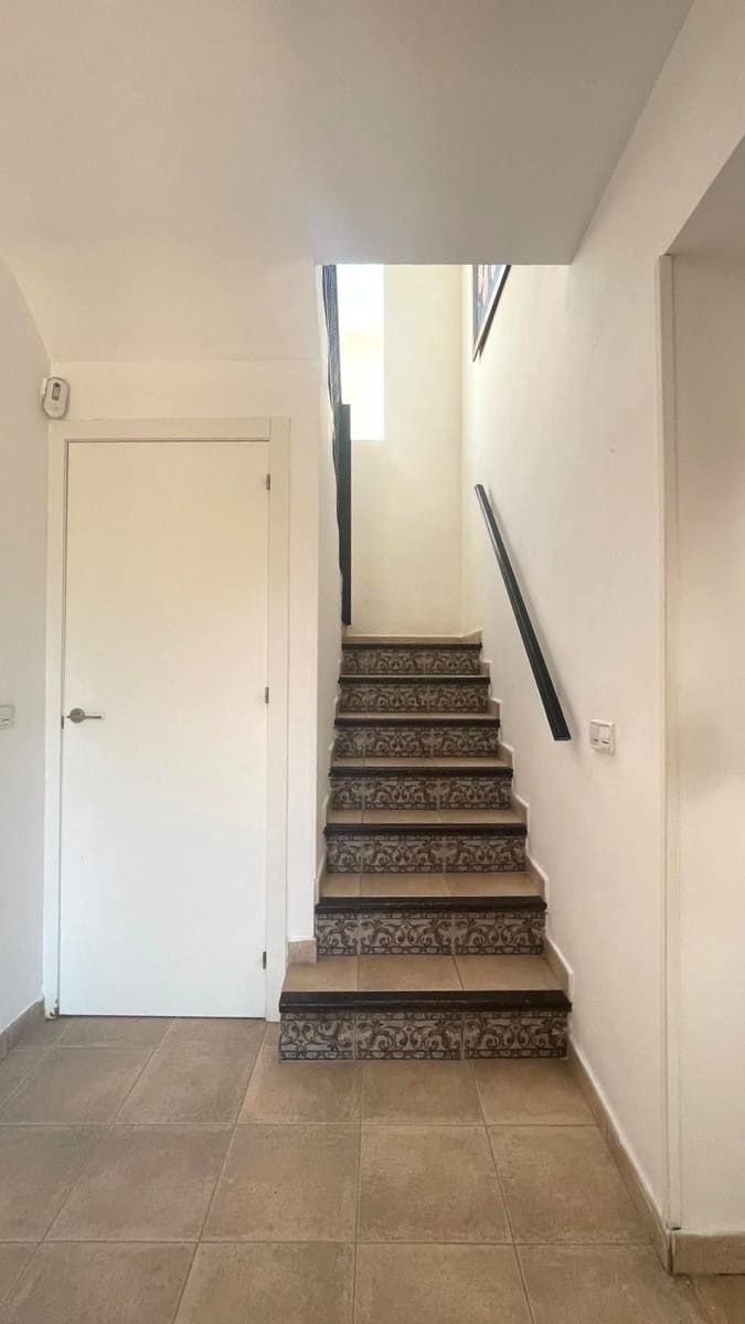 4 soverom Villa til salgs i La Nucia med svømmebasseng garasje - € 349 000 (Ref: 8788848)