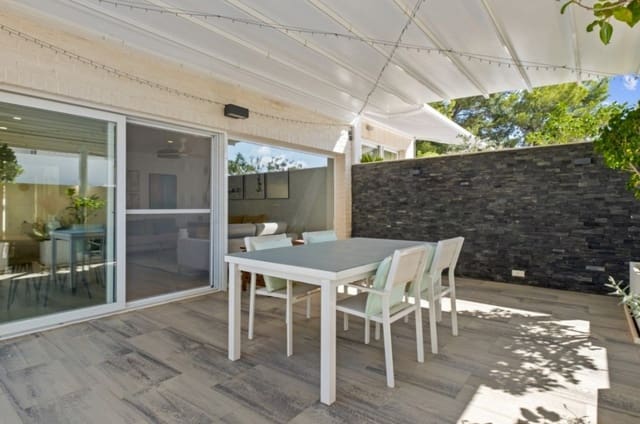 4 bedroom Villa for sale in Pueblo - Urbanizaciones, Alfaz del Pi / L'Alfàs del Pi with pool garage - € 598,000 (Ref: 8904945)