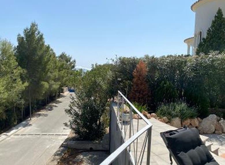 4 bedroom Villa for sale in Altea with pool garage - € 525,000 (Ref: 8936363)