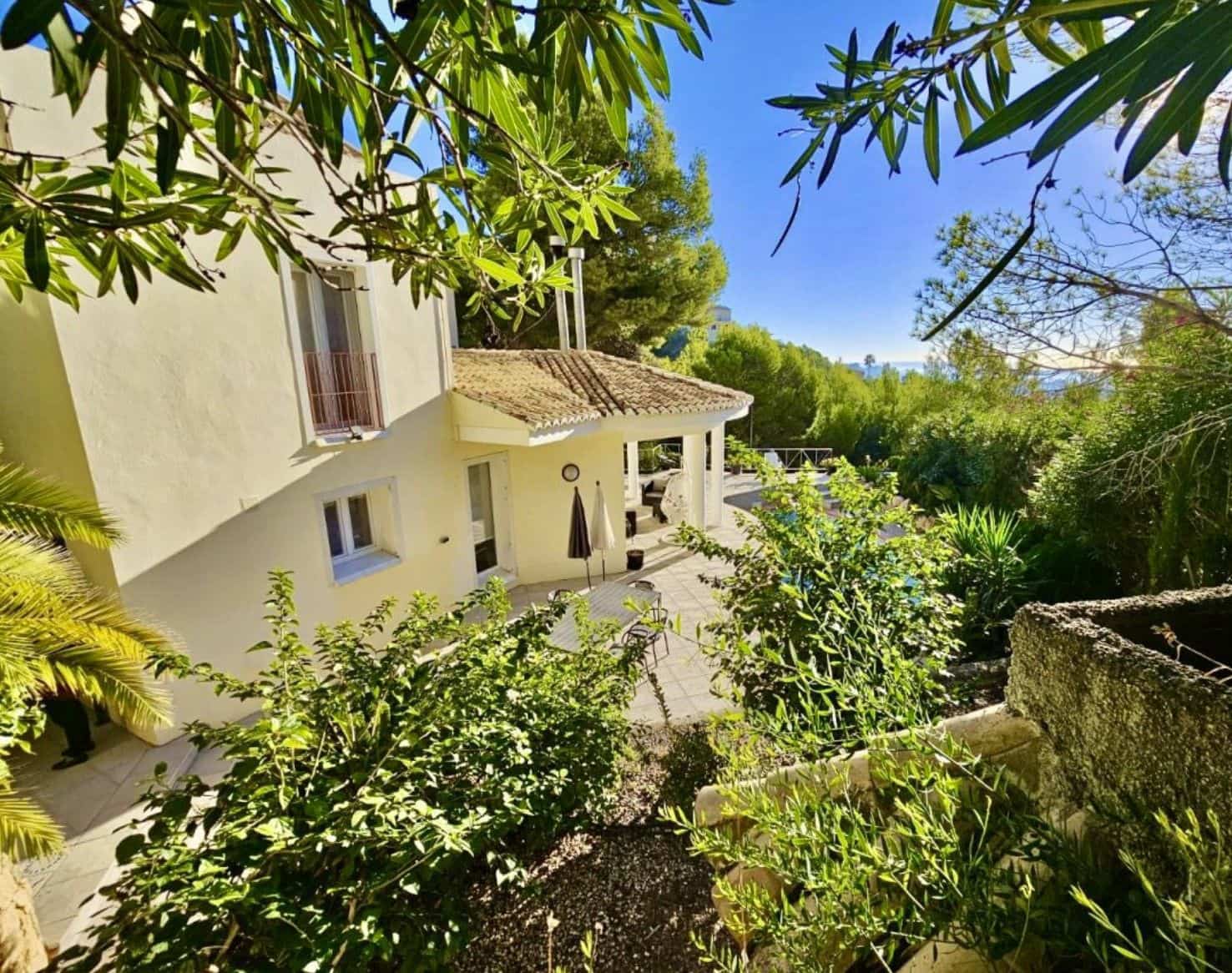 4 bedroom Villa for sale in Altea with pool garage - € 525,000 (Ref: 8936363)