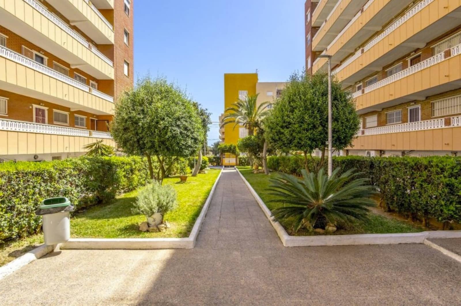 3 soveværelse Lejlighed til salg i Torrevieja - € 158.000 (Ref: 8950053)