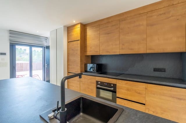 Chalet de 2 habitaciones en Golf Bahía, Finestrat en alquiler con garaje - 1.900 € (Ref: 8973687)