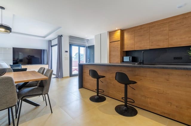 Chalet de 2 habitaciones en Golf Bahía, Finestrat en alquiler con garaje - 1.900 € (Ref: 8973687)