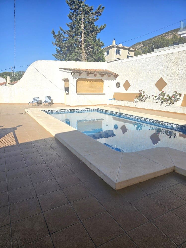 5 sovrum Villa till salu i Albir med pool garage - 550 000 € (Ref: 9013531)