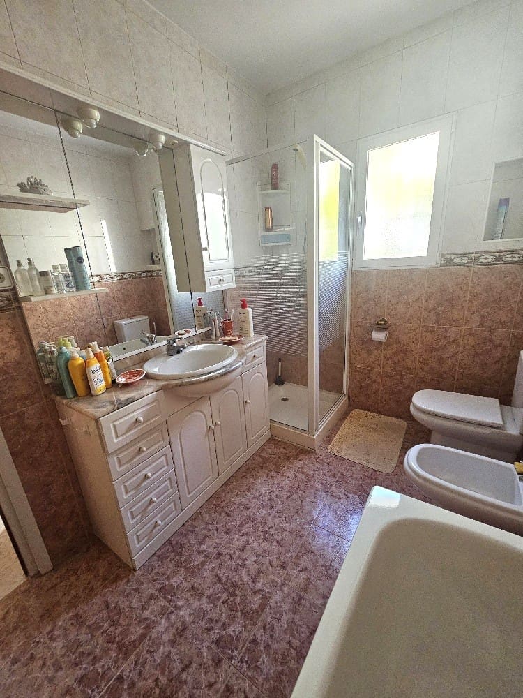 5 sovrum Villa till salu i Albir med pool garage - 550 000 € (Ref: 9013531)