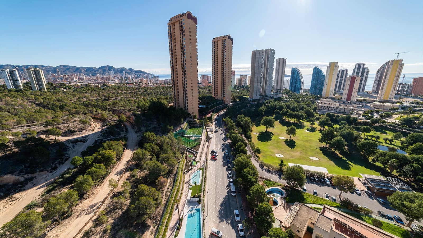 2 soveværelse Lejlighed til salg i Benidorm med swimmingpool - € 405.000 (Ref: 9025146)