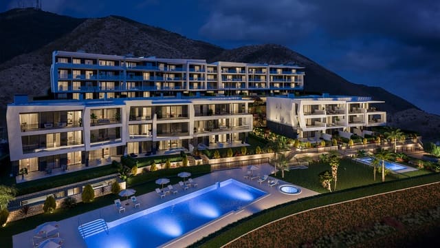 3 quarto Apartamento para venda em Las Gaviotas  - Carvajal, Fuengirola com piscina - 665 000 € (Ref: 9028886)