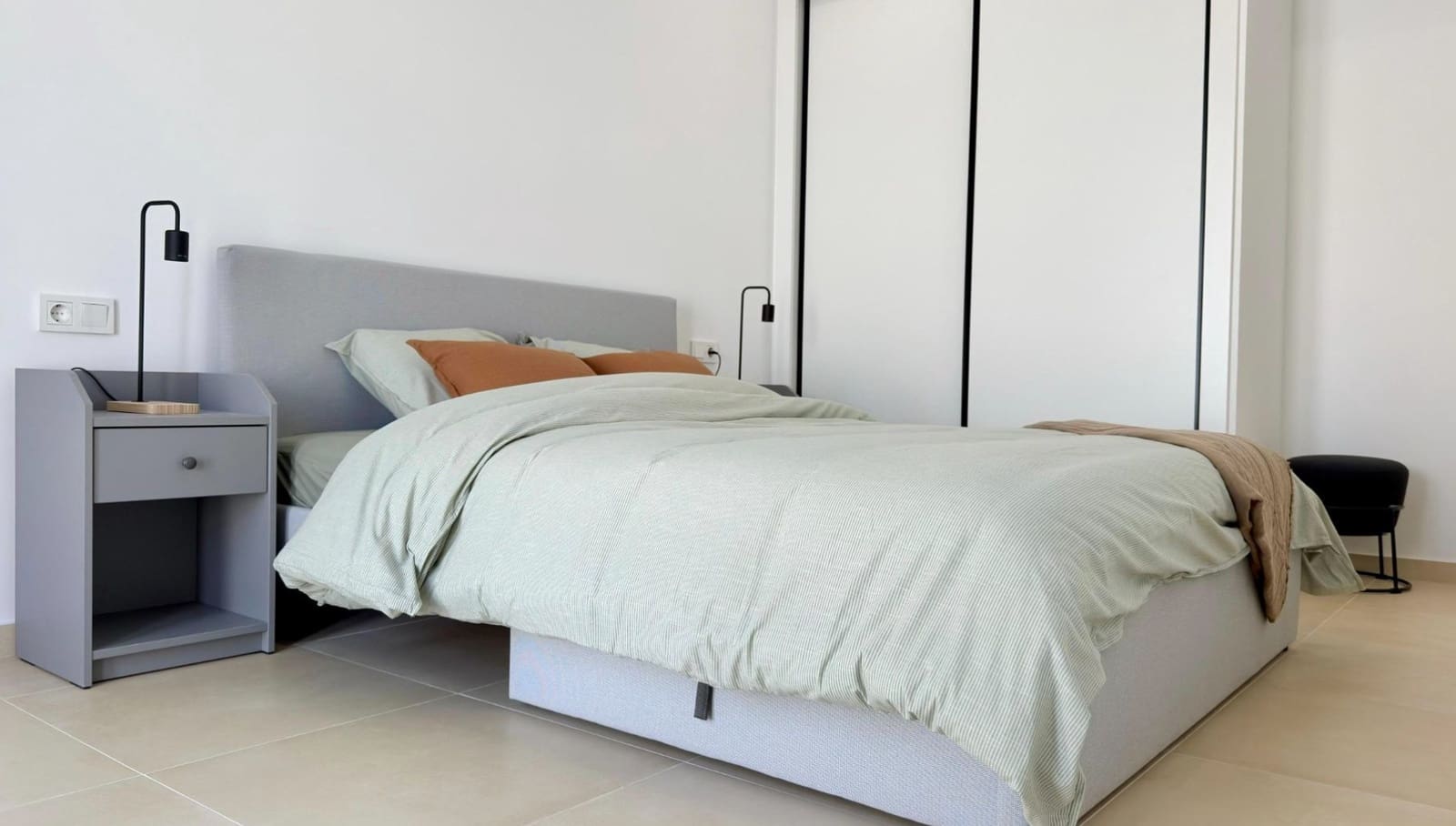 2 slaapkamer Villa te huur in Finestrat met zwembad garage - € 1.890 (Ref: 9060081)