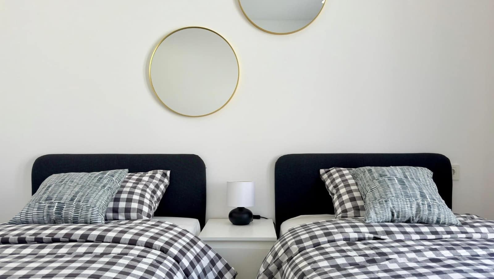 2 slaapkamer Villa te huur in Finestrat met zwembad garage - € 1.890 (Ref: 9060081)