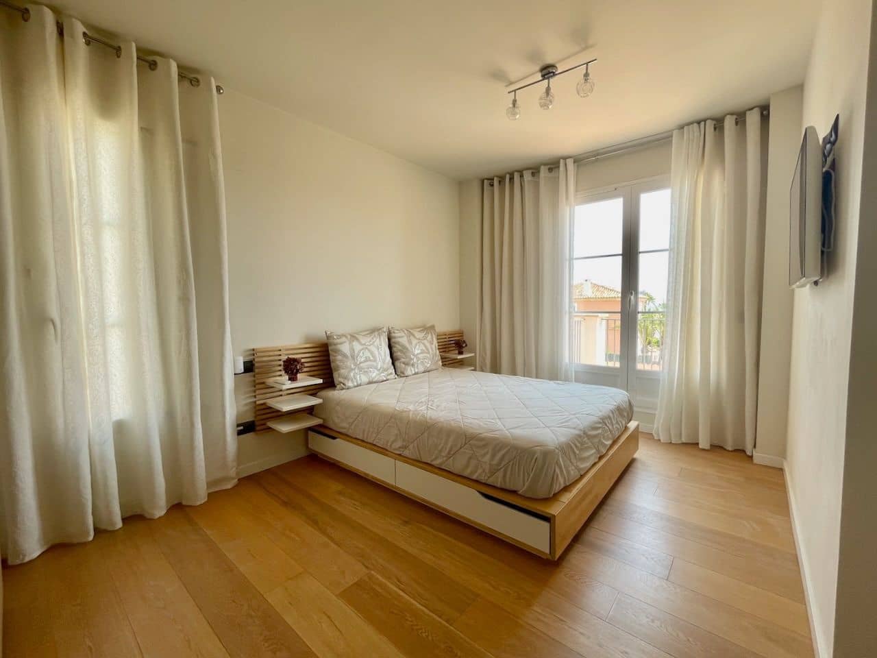 4 bedroom Villa for sale in Finestrat with pool garage - € 810,000 (Ref: 9113408)