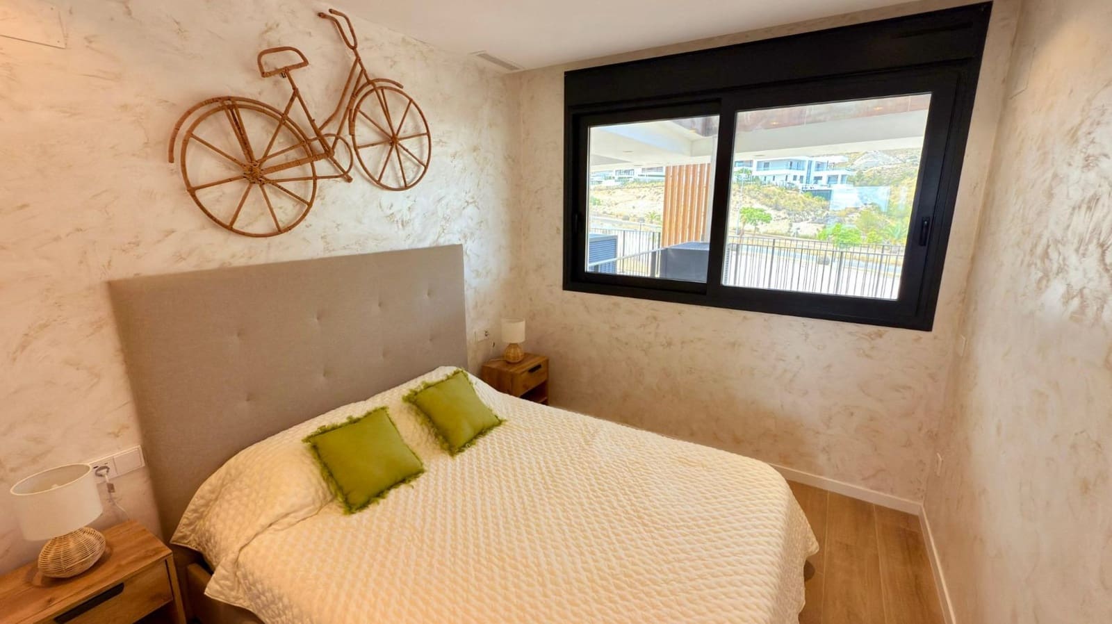 2 sovrum Lägenhet att hyra i Finestrat med pool - 1 900 € (Ref: 9129505)