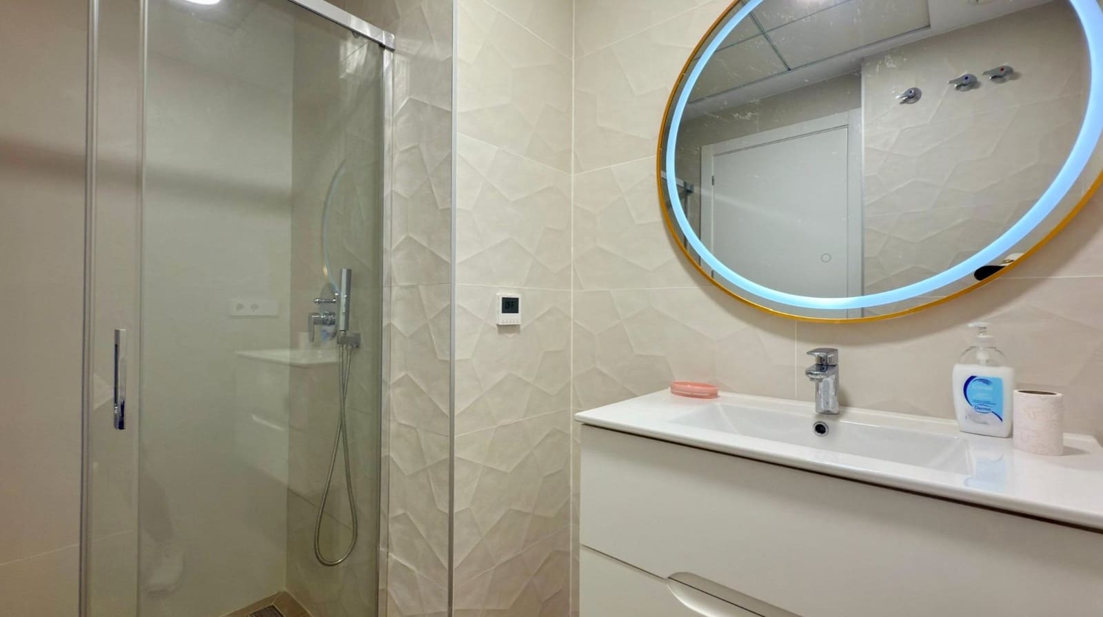 2 sovrum Lägenhet att hyra i Finestrat med pool - 1 900 € (Ref: 9129505)