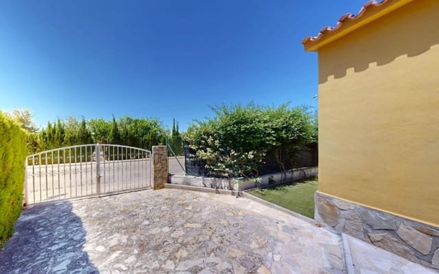 3 slaapkamer Villa te koop in Oliva Nova, Oliva met zwembad garage - € 385.000 (Ref: 9131532)