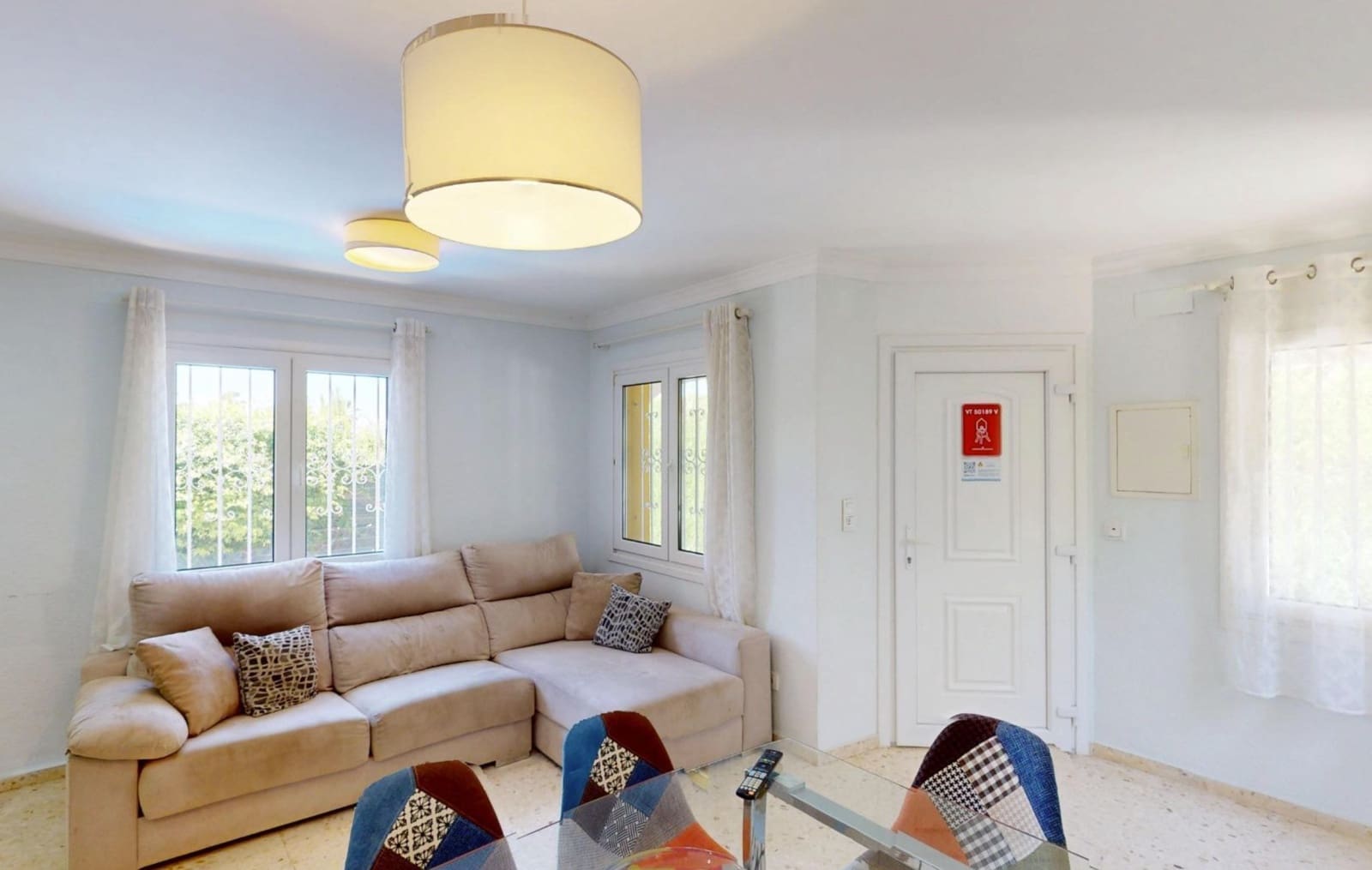 3 soveværelse Villa til salg i Oliva med swimmingpool garage - € 385.000 (Ref: 9131532)