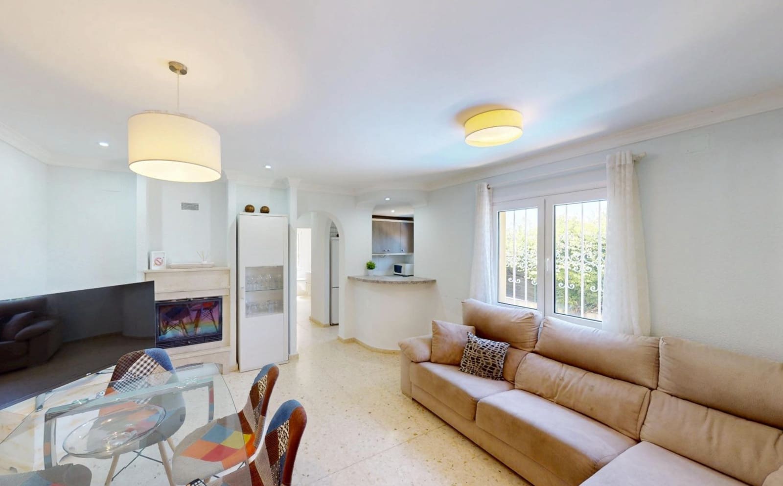 3 soveværelse Villa til salg i Oliva med swimmingpool garage - € 385.000 (Ref: 9131532)