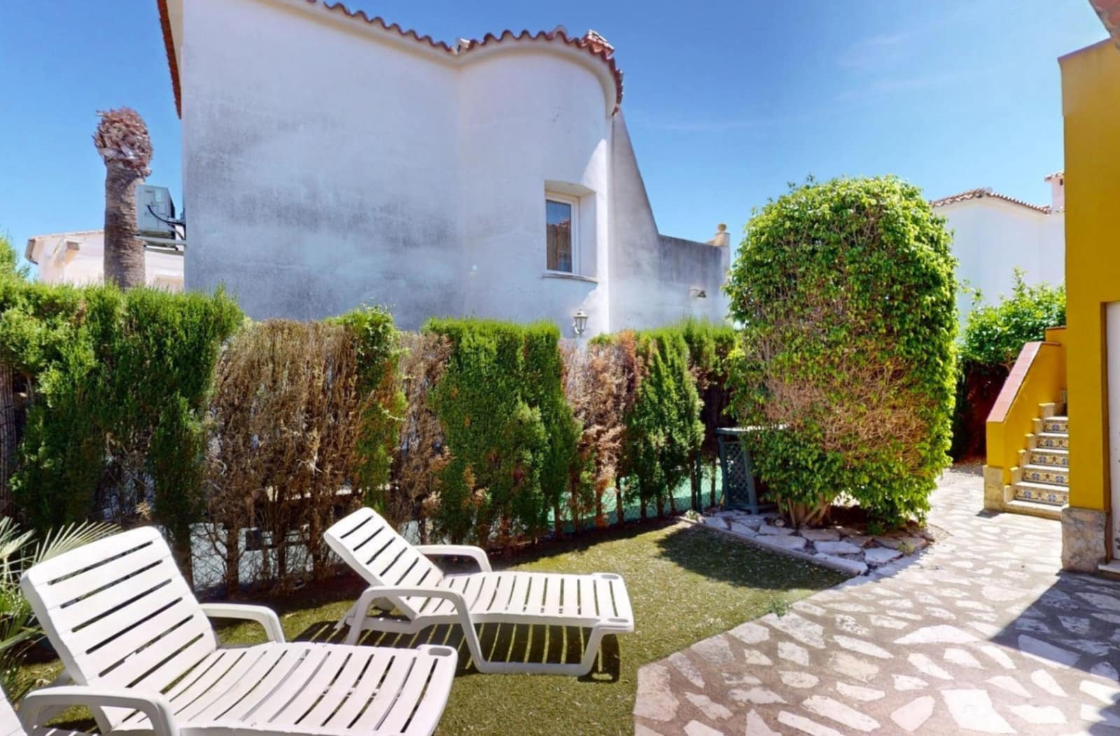 3 soveværelse Villa til salg i Oliva med swimmingpool garage - € 385.000 (Ref: 9131532)