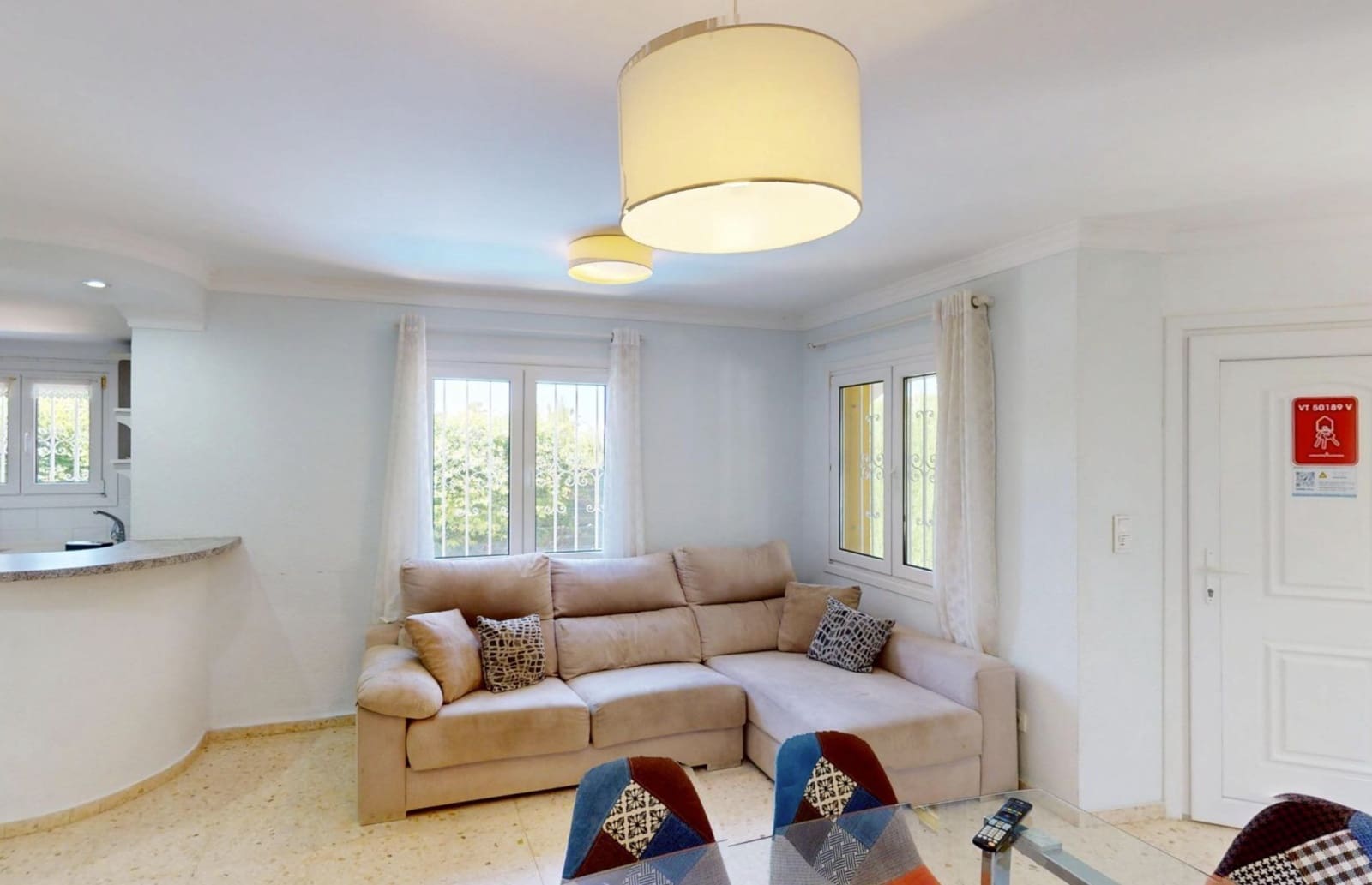 3 soveværelse Villa til salg i Oliva med swimmingpool garage - € 385.000 (Ref: 9131532)