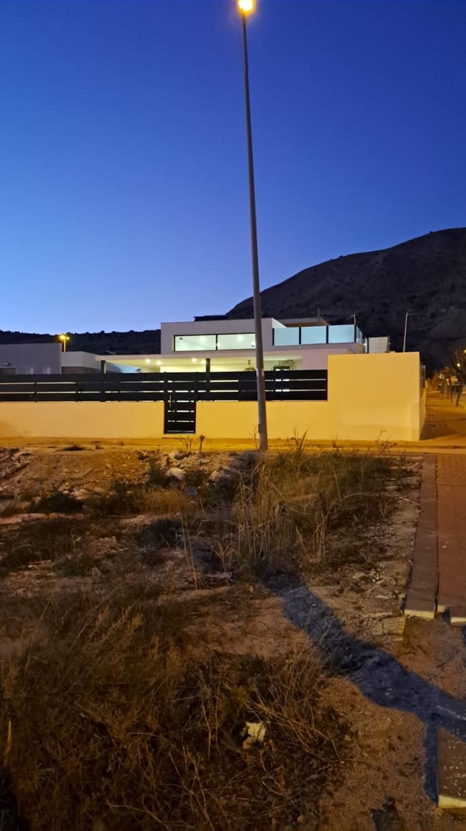 5 chambre Villa/Maison à vendre à Fortuna - 295 000 € (Ref: 9136527)