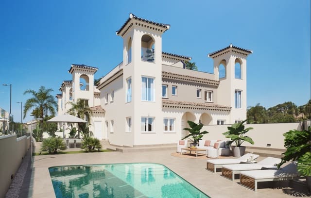 4 bedroom Semi-detached Villa for sale in Bigastro with pool - € 249,900 (Ref: 9136551)