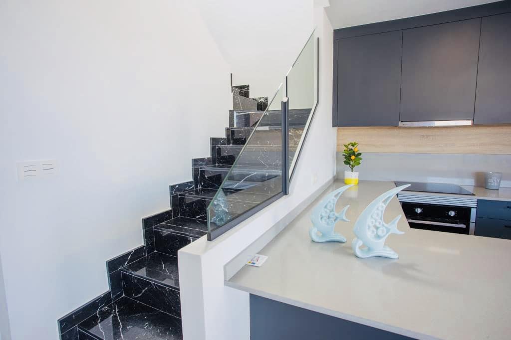 3 quarto Moradia para venda em Los Montesinos com piscina - 328 900 € (Ref: 9136563)