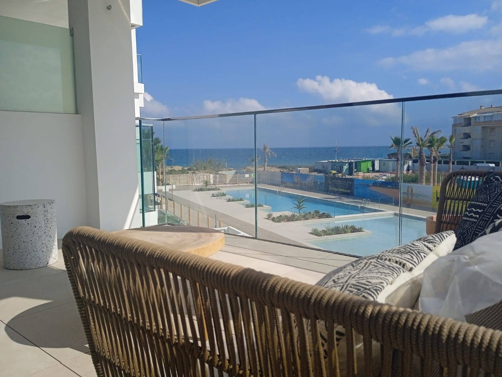 2 soveværelse Lejlighed til salg i Denia med swimmingpool - € 359.000 (Ref: 9136649)