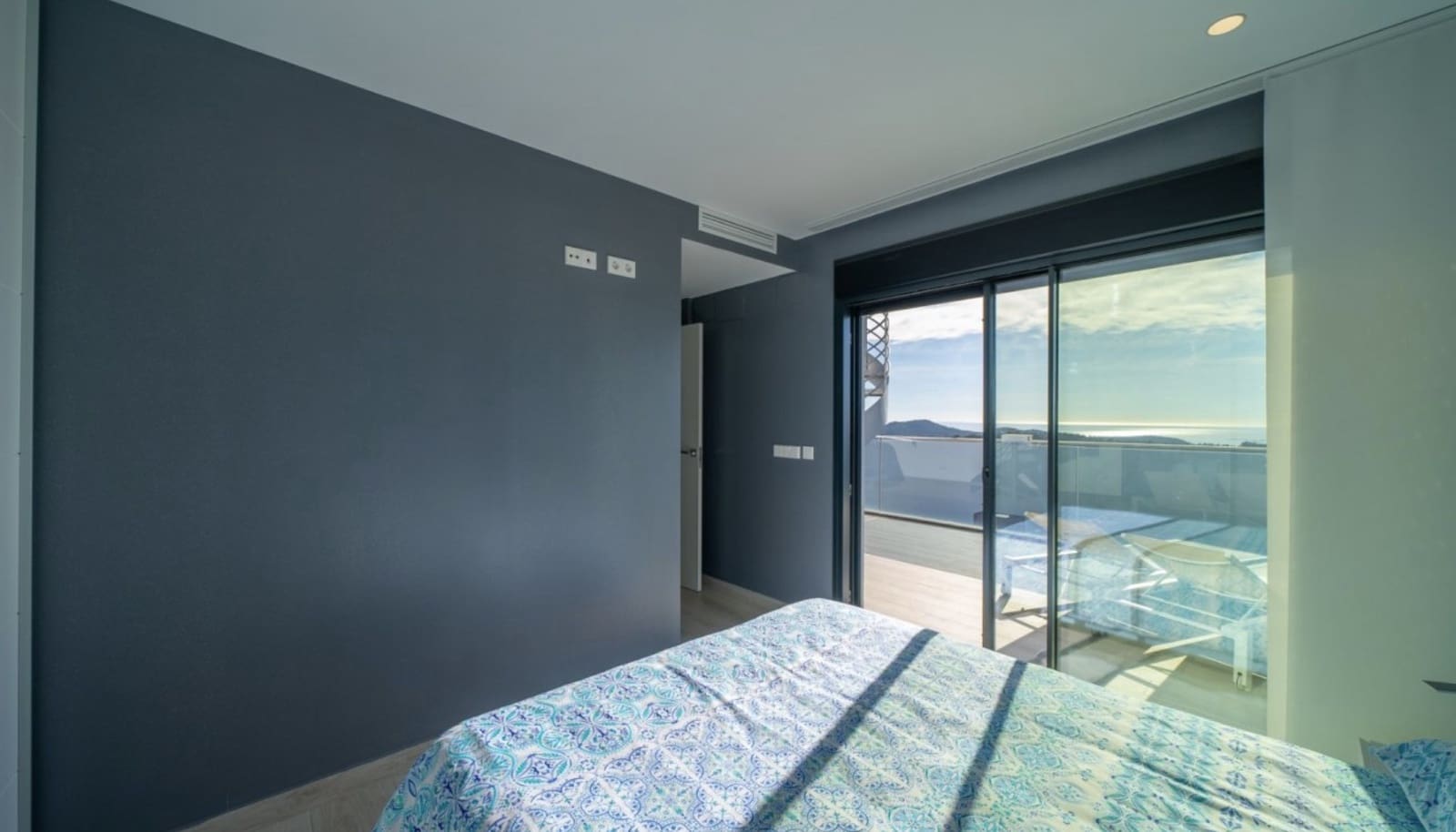 Chalet de 4 habitaciones en Finestrat en venta con garaje - 940.000 € (Ref: 9150988)