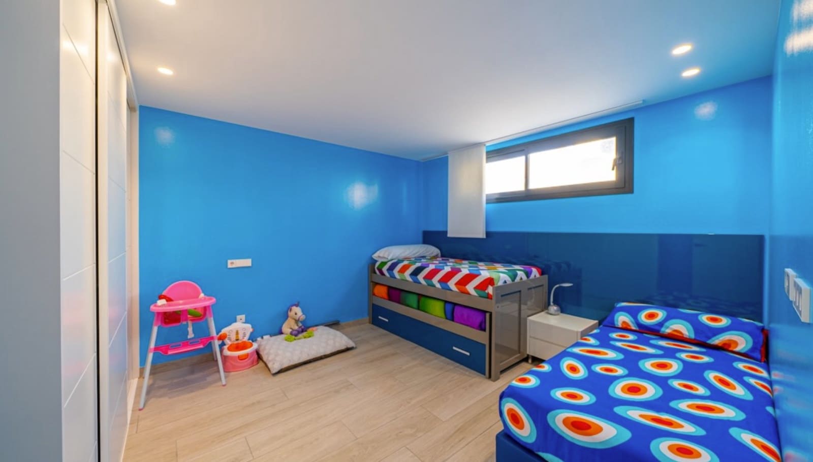 Chalet de 4 habitaciones en Finestrat en venta con garaje - 940.000 € (Ref: 9150988)