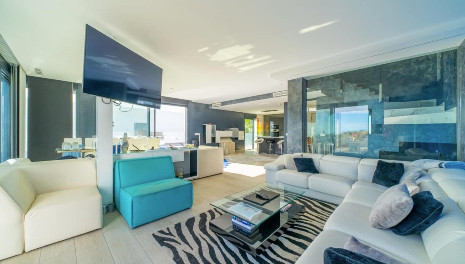 Chalet de 4 habitaciones en Finestrat en venta con garaje - 940.000 € (Ref: 9150988)